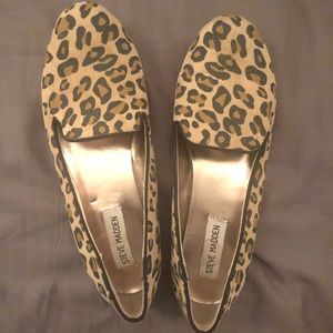 Steve Madden Leopard print flats